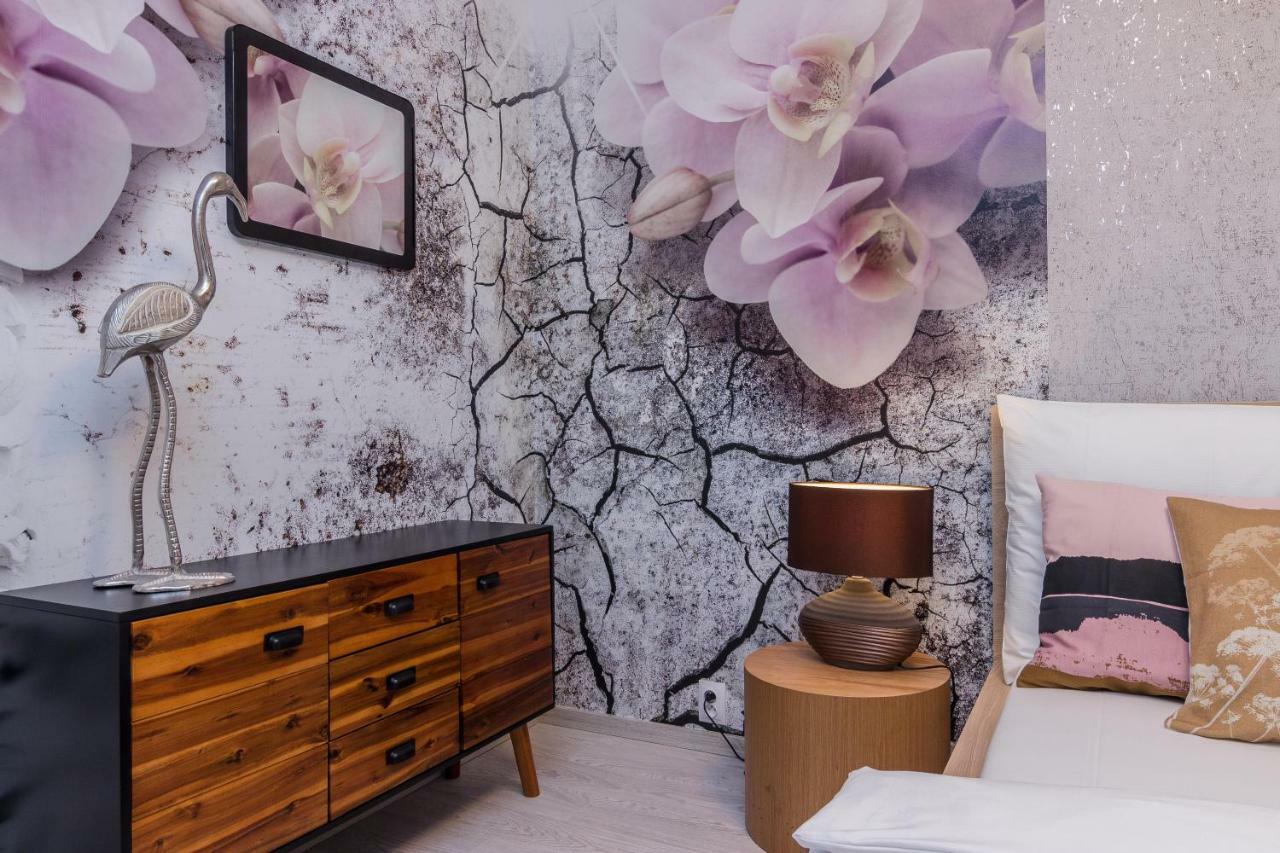 Prague Luxury Apartments Parking By Michal&Friends エクステリア 写真